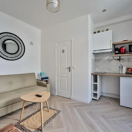 2.typical Parisian Studio In Le Marais Apartamento