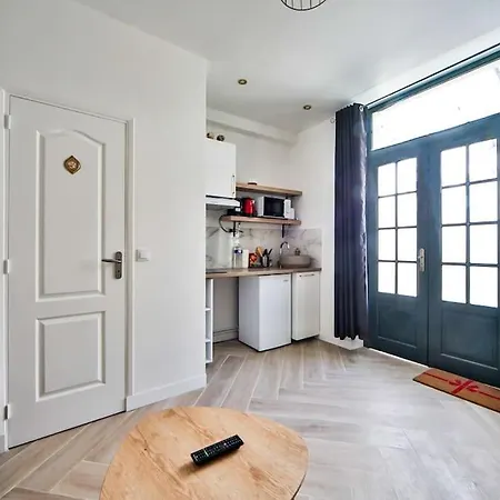 Apartamento 2.typical Parisian Studio In Le Marais *